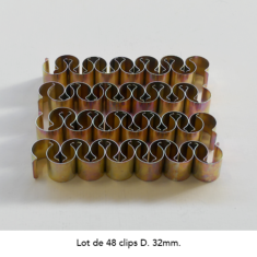 <strong>Clips de fixation en acier nickelé pour serre </strong><br/> - D. 32mm